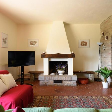 Villa Il Campo Degli Ulivi Ponte A Bozzone Екстериор снимка